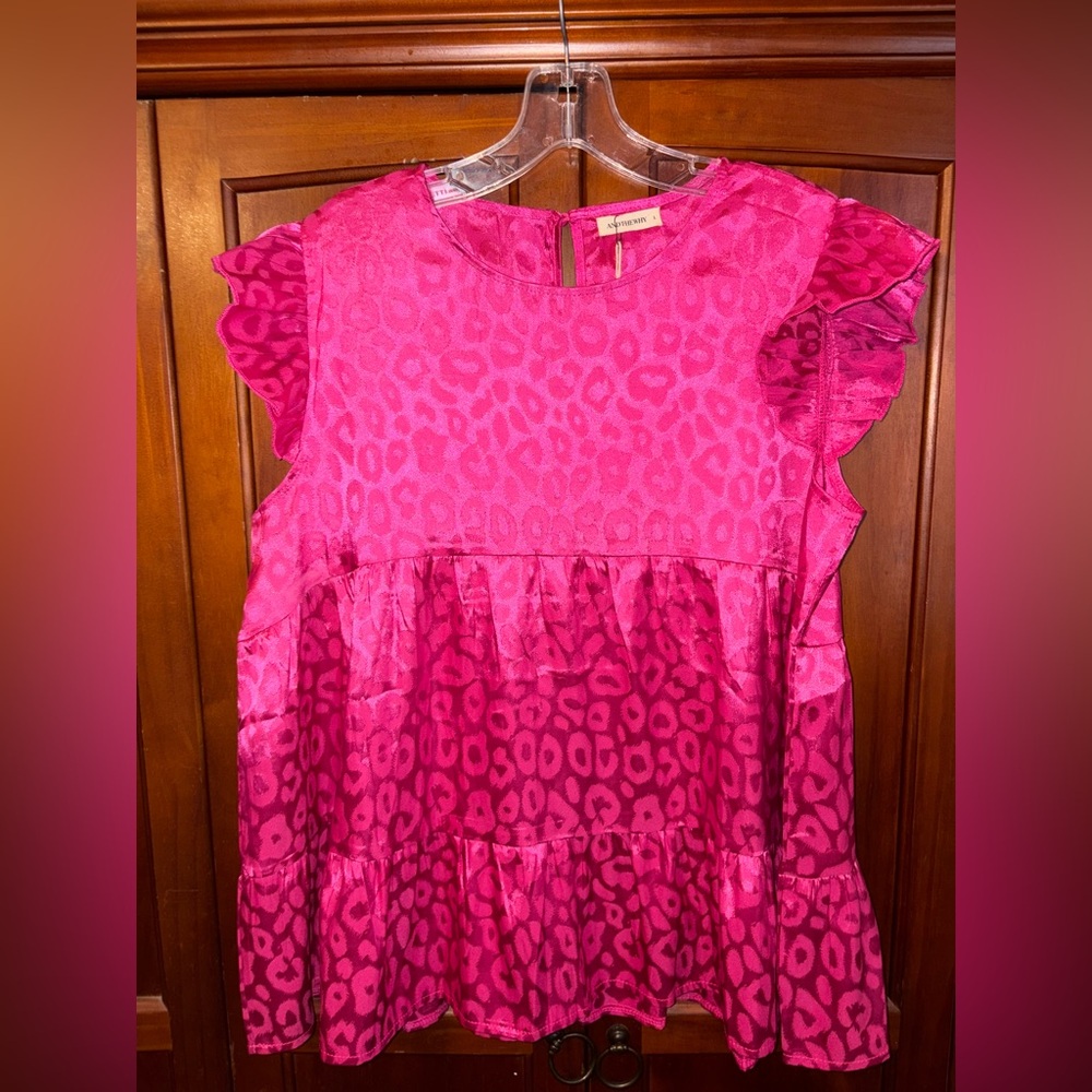 ANDTHEWHY Pink Animal Print Top 22↔️27↕️ #1246